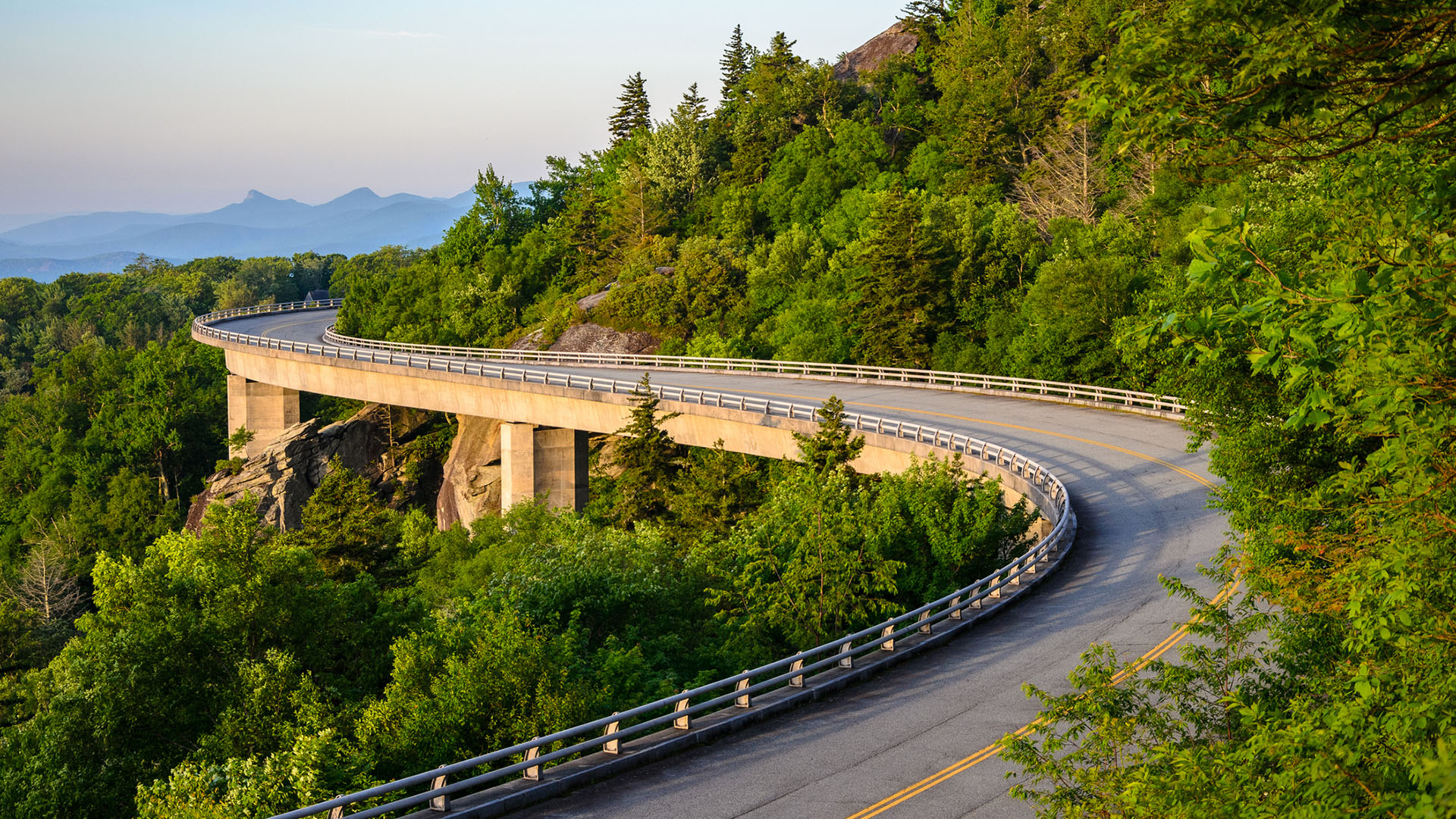 America’s Top 7 National Parkways