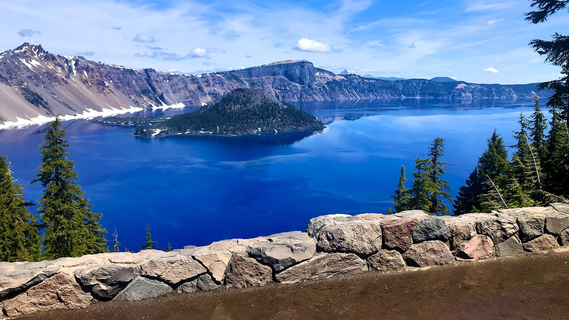 25 Amazing Facts About Crater Lake National Park