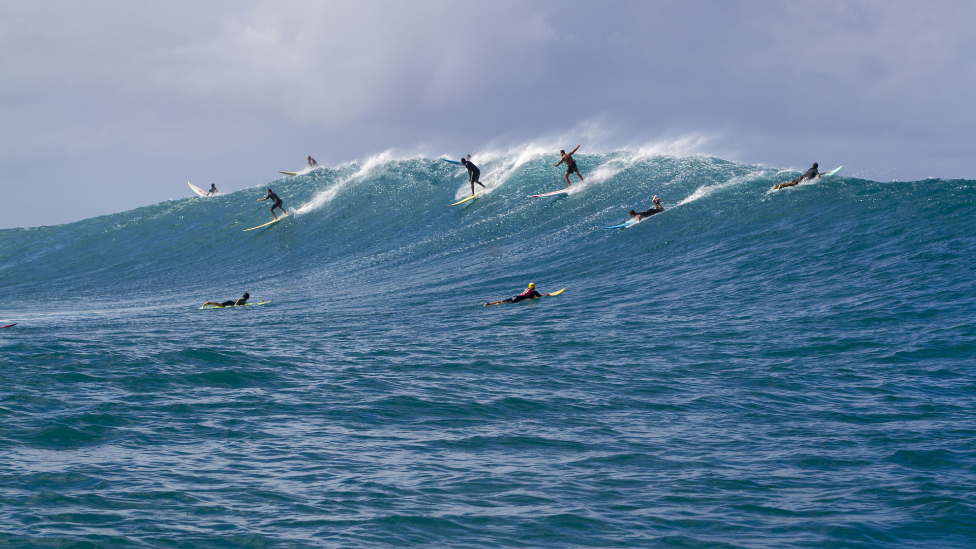 Top 10 Surfing Beaches in Hawaii for Every Skill Level