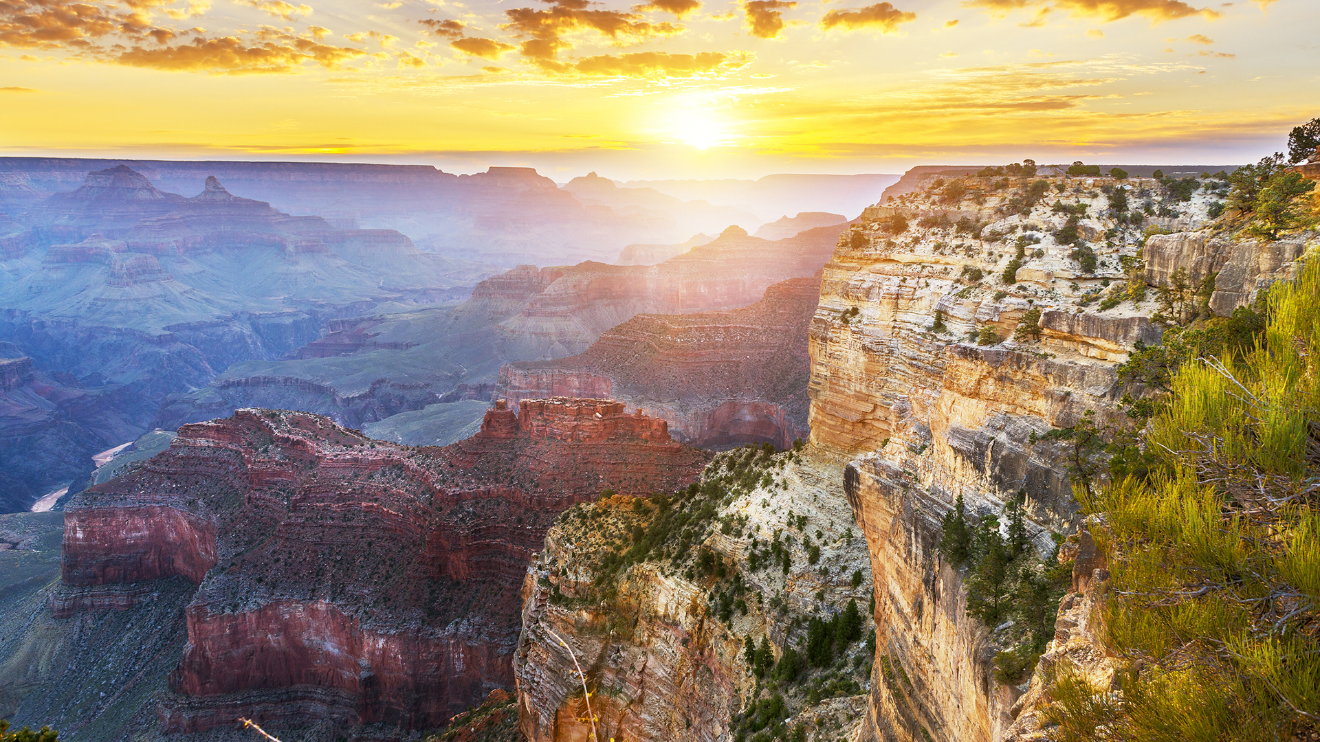 Experience Sunrise at Hopi Point in the Grand Canyon